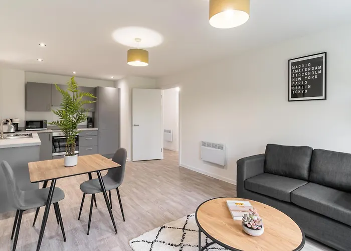 Host & Stay - 36 Waterside Place